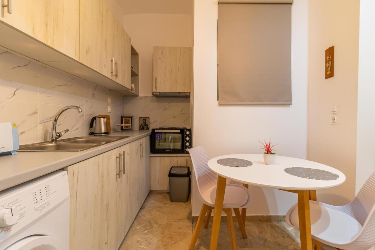 Korinthos Downtown Apartment Corinth Exterior foto